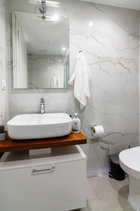 Cosy & Stylish 1-Bedroom Apartment In The Centre Афины Экстерьер фото
